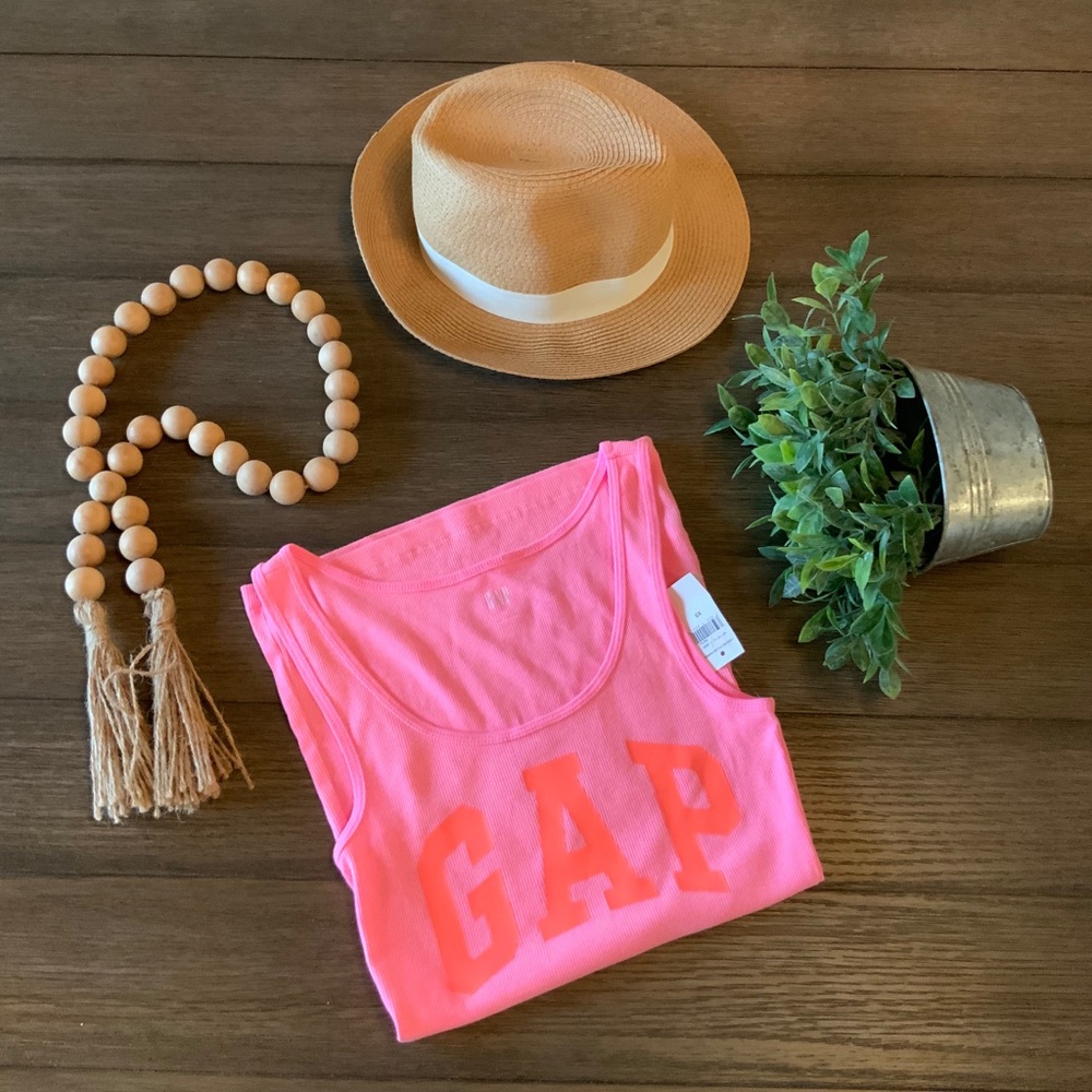 Gap tank top